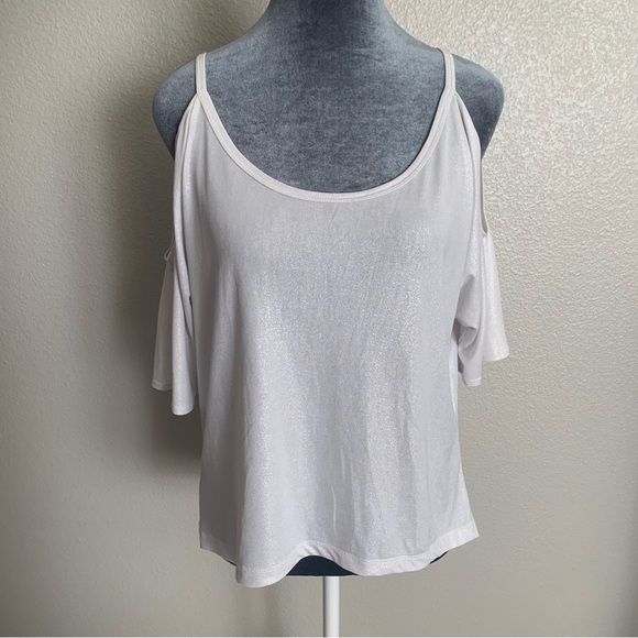 Wet Seal Medium White Cold Shoulder Top - Picture 1 of 6